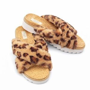 Slip-On Platform Leopard Print Sandals Slippers Size 8.5